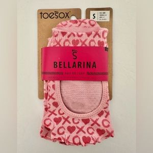 toeSox half toe grip socks